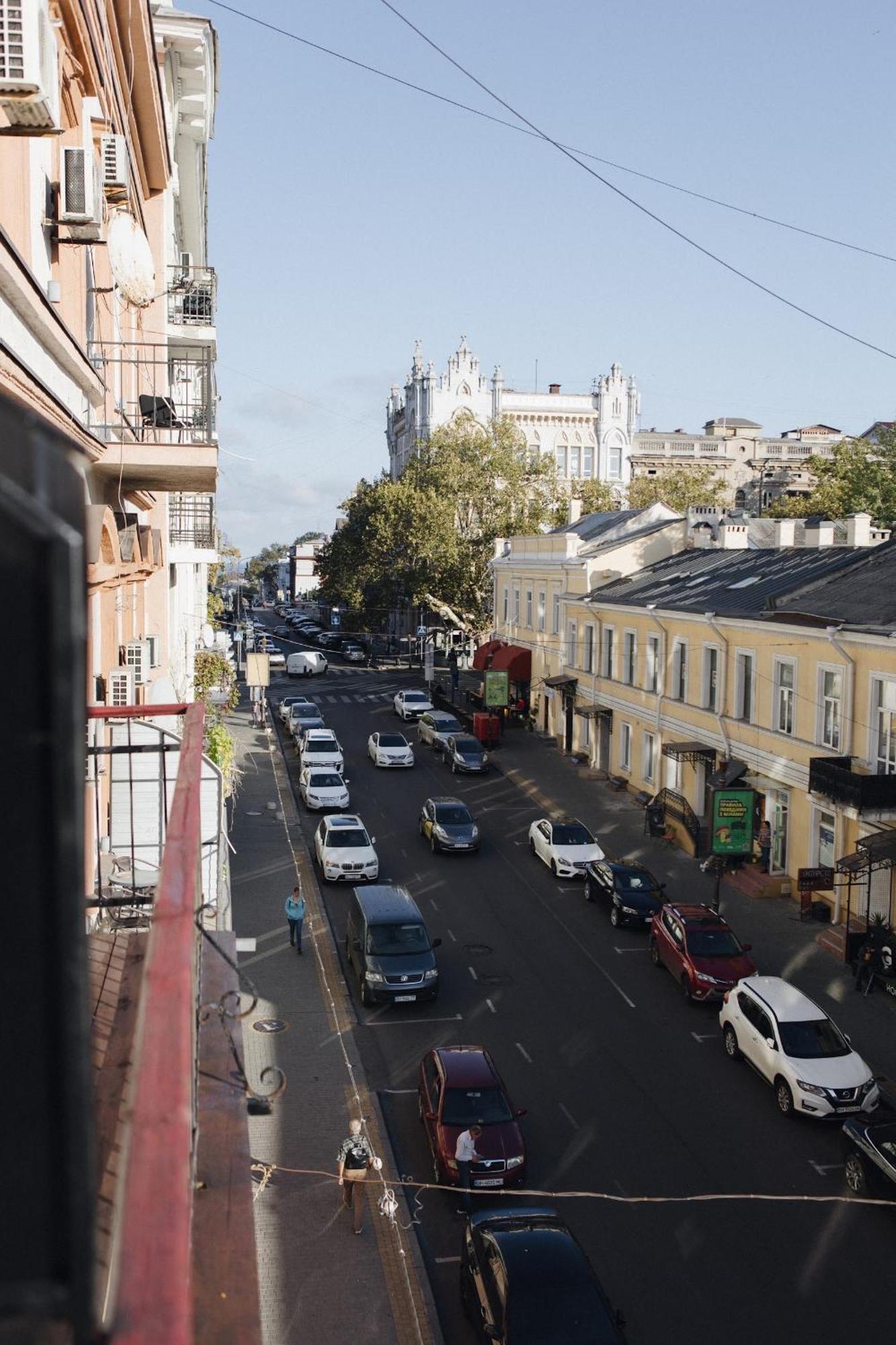 Great Appartment In The Center Of Odessa Bagian luar foto
